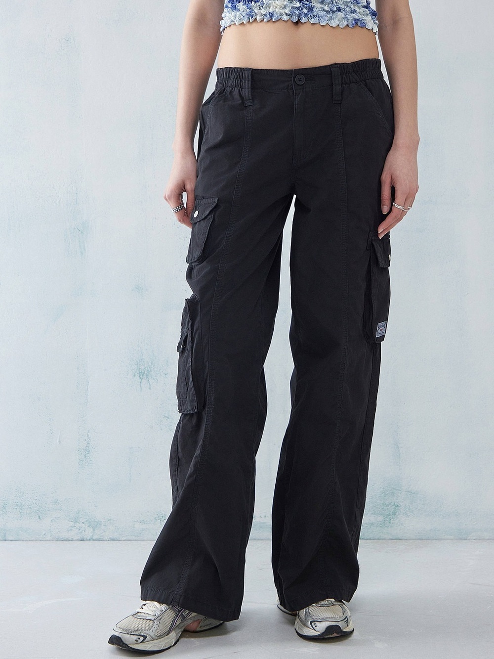 🌼URBAN OUTFITTERS BDG Black Y2K Multi-Pocket Cargo Pants